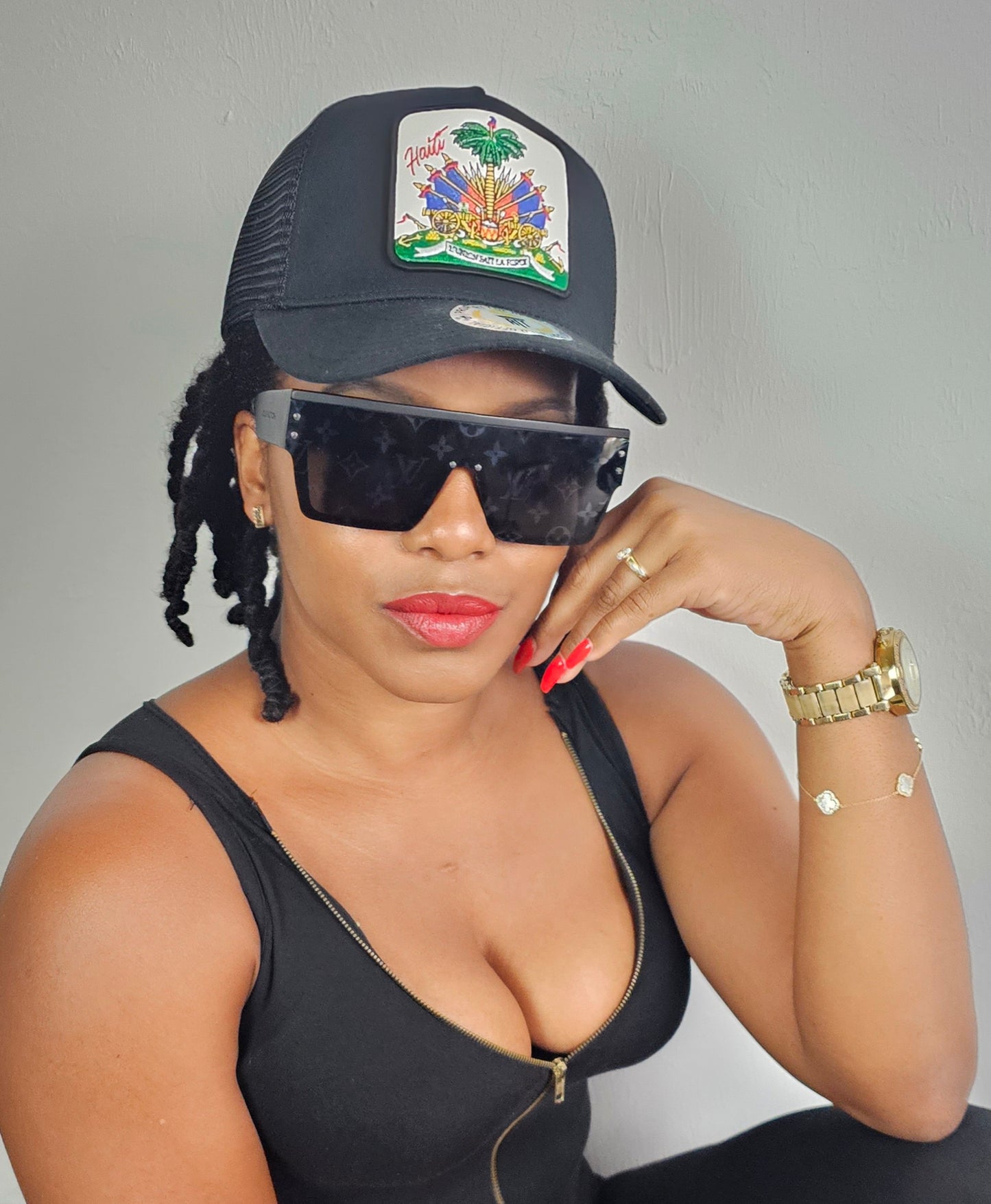 Black Haitian Crest Adjustable Mesh Snapback Hat