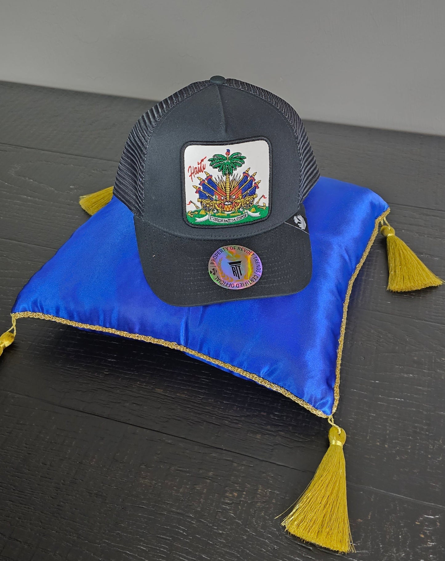 Black Haitian Crest Adjustable Mesh Snapback Hat